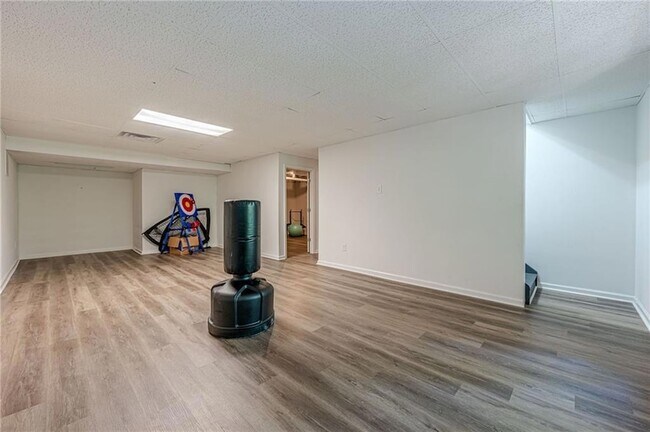 Building Photo - 262 Morse Elm Loop