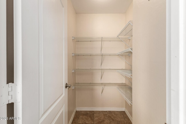 Building Photo - 3335 W La Salle St