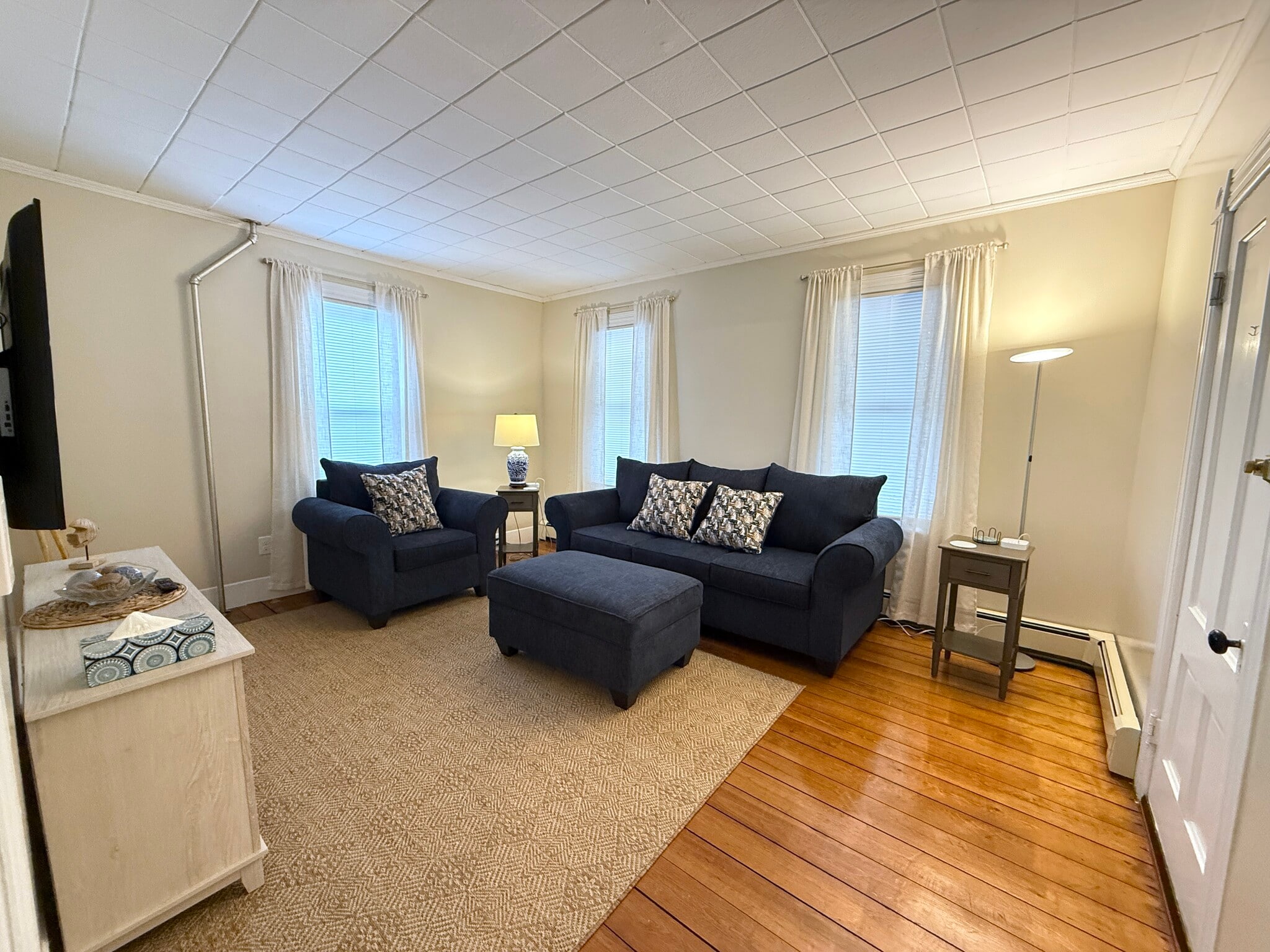 Living Room - 15 Summit St