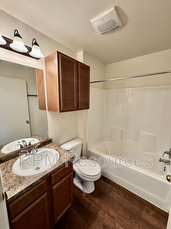 Building Photo - 8024 NW 74th St