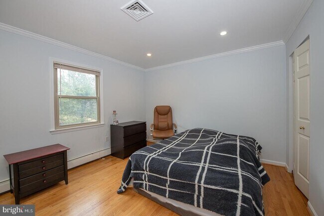 Building Photo - 202 Baltimore Pike