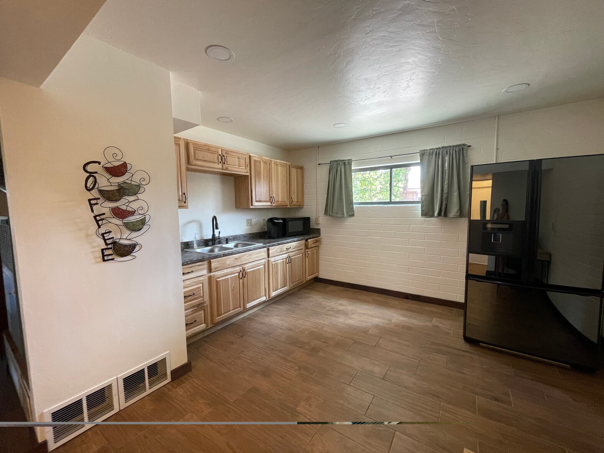 Building Photo - 2214 Nolte Dr