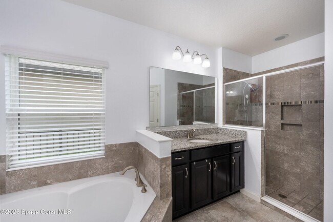 Building Photo - 4499 Alligator Flag Cir