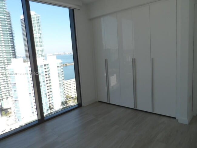 Building Photo - 460 NE 28th St