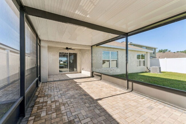 Building Photo - 816 Will Scarlett Ave