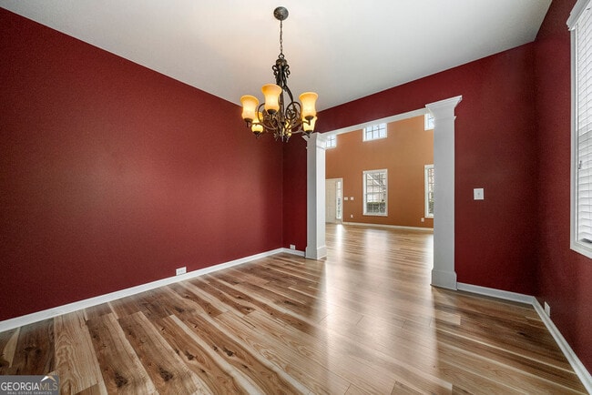 Building Photo - 3325 Earhart Way