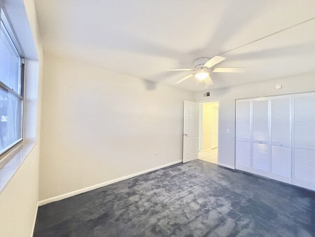 Building Photo - 911 Washington Ave SW