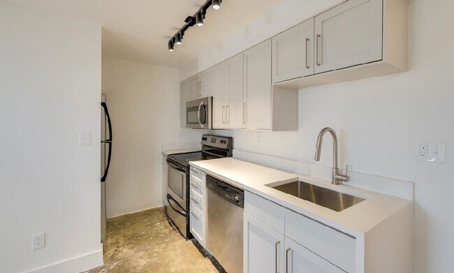 Building Photo - One bedroom loft in Midtown OKC!