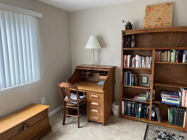 Building Photo - 1421 Temple Heights Dr