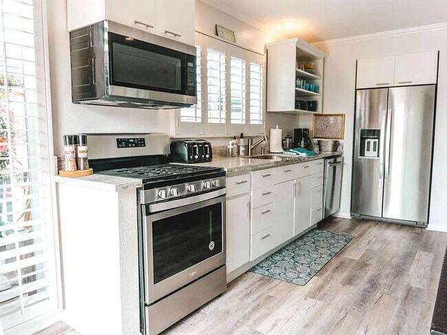 Building Photo - NO MIN CREDIT SCORE REQUIRED, BK OKAY, PAS...