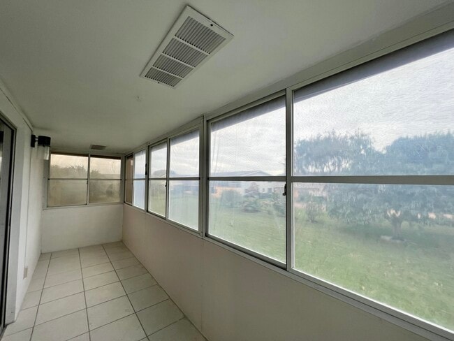 Building Photo - 18 Andover A