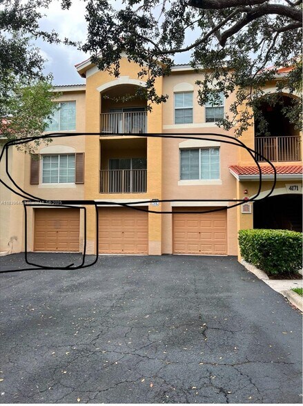 Building Photo - 4171 San Marino Blvd