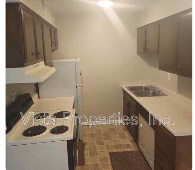 Building Photo - 4903 Saddlebrook Ln