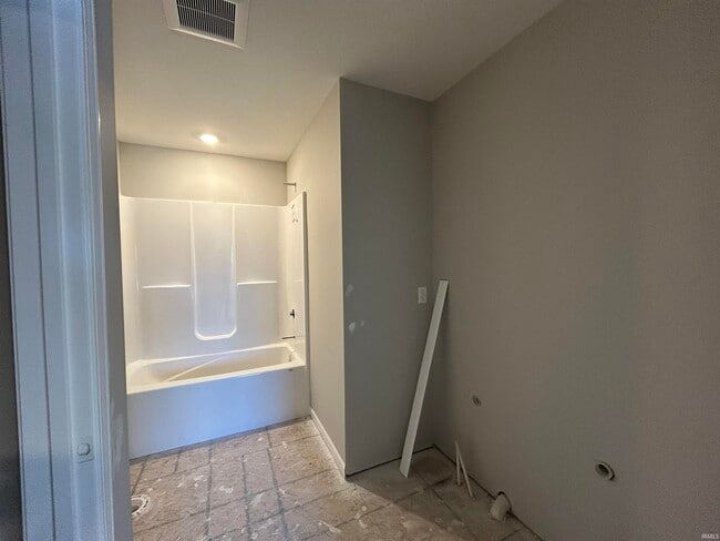 Building Photo - 211 Brescia Dr