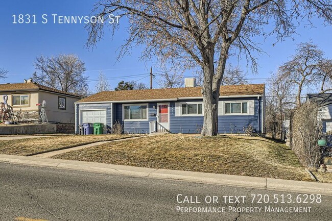 Building Photo - Well maintained home on large lot.