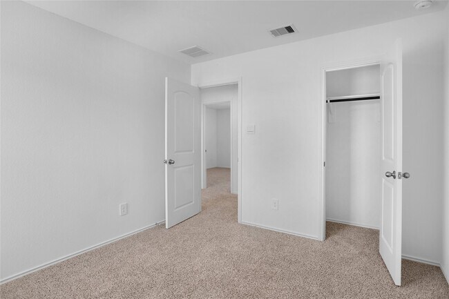 Building Photo - 24311 Saddlestone Green Dr