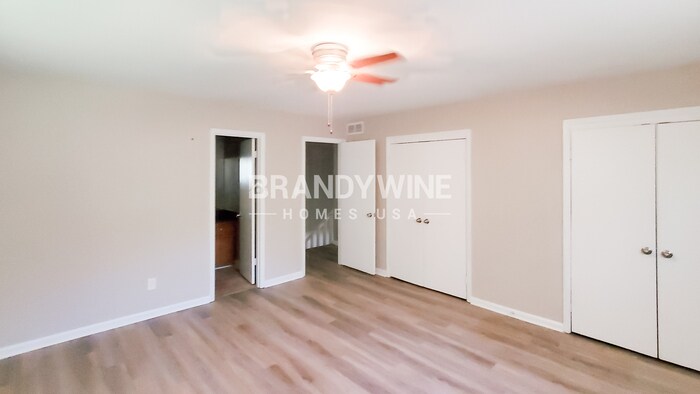 Building Photo - 3325 Devilla Trce