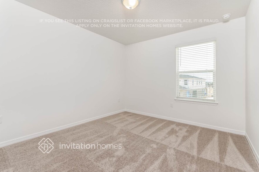Building Photo - 16669 Silver Brook Wy