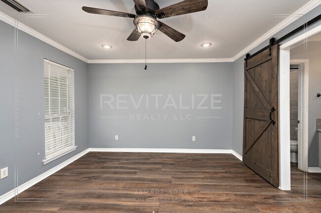 Building Photo - Creole Style 3 Bed 2.5 Bath Home on Oversized Lot