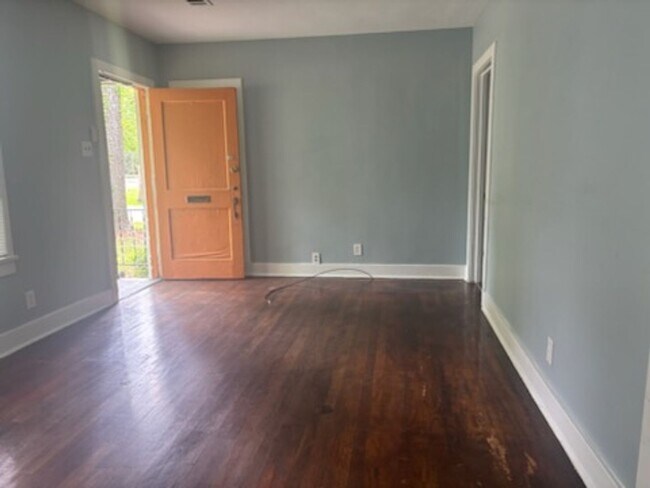 Building Photo - 4833 Churchill Dr