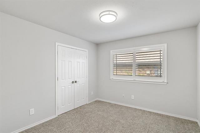 Building Photo - 6405 Stilwell Rd