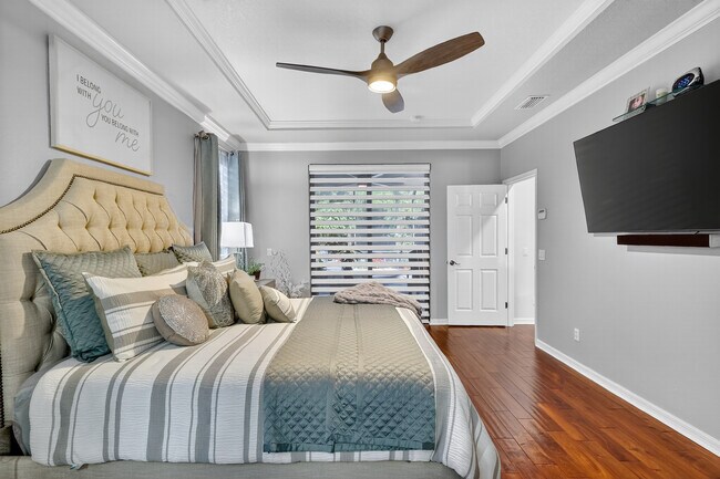 Building Photo - 145 Silver Falls Dr