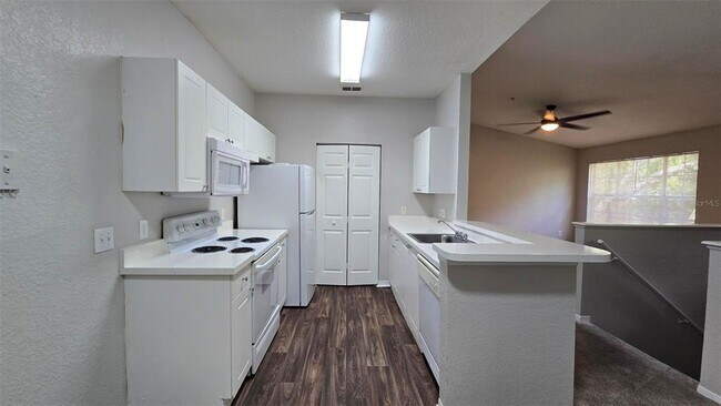 Building Photo - 845 Grand Regency Pointe
