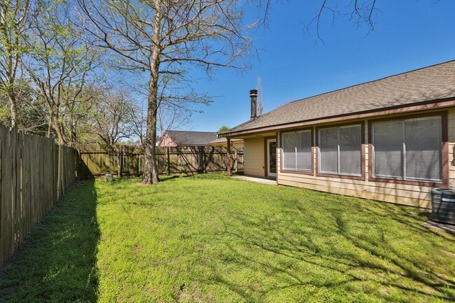 Building Photo - 19319 Cypress River Dr