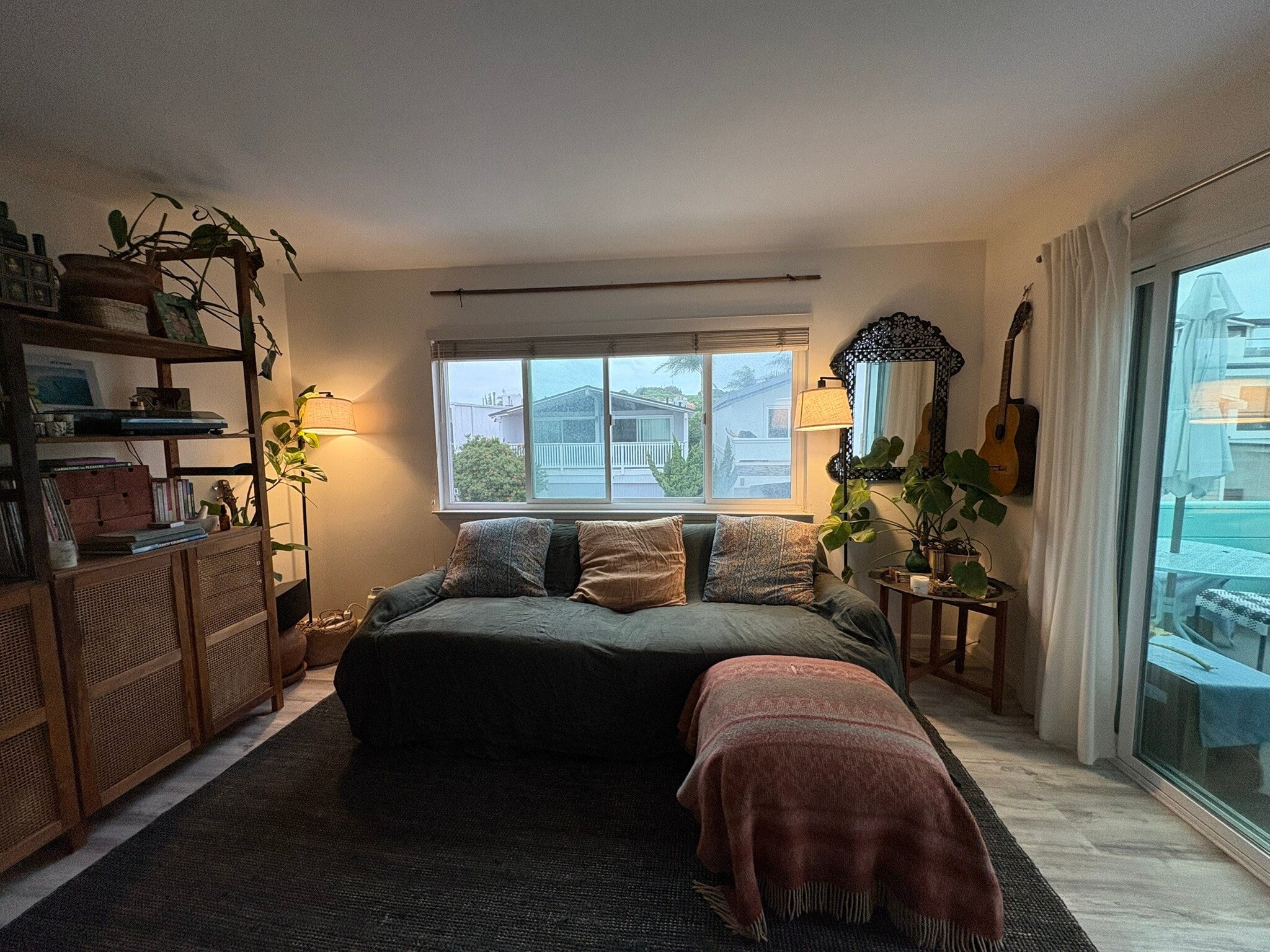 Building Photo - 5312 Seashore Dr