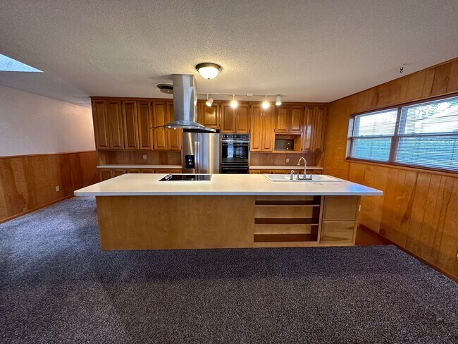 Building Photo - 5405 George Terrace