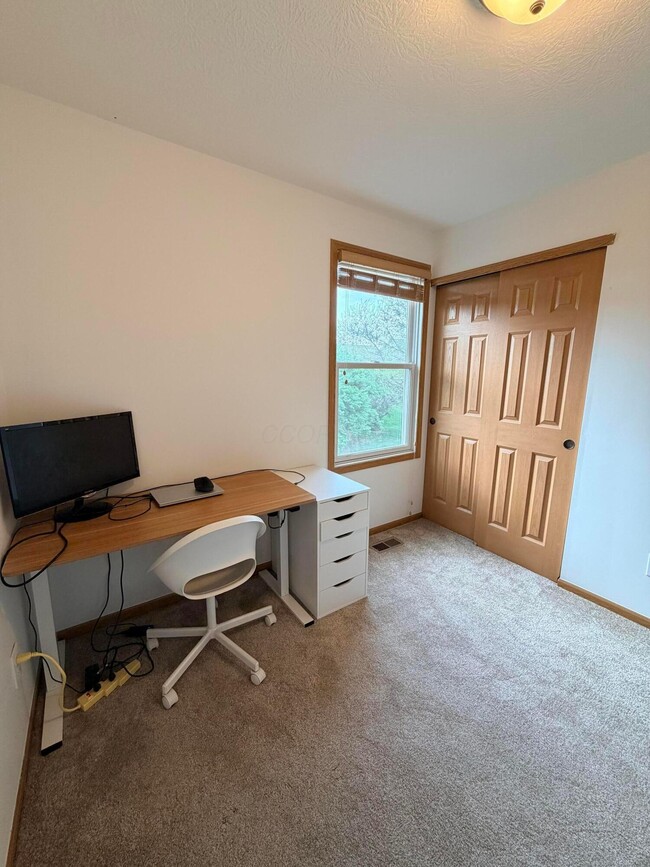 Building Photo - 5205 Wabash River St