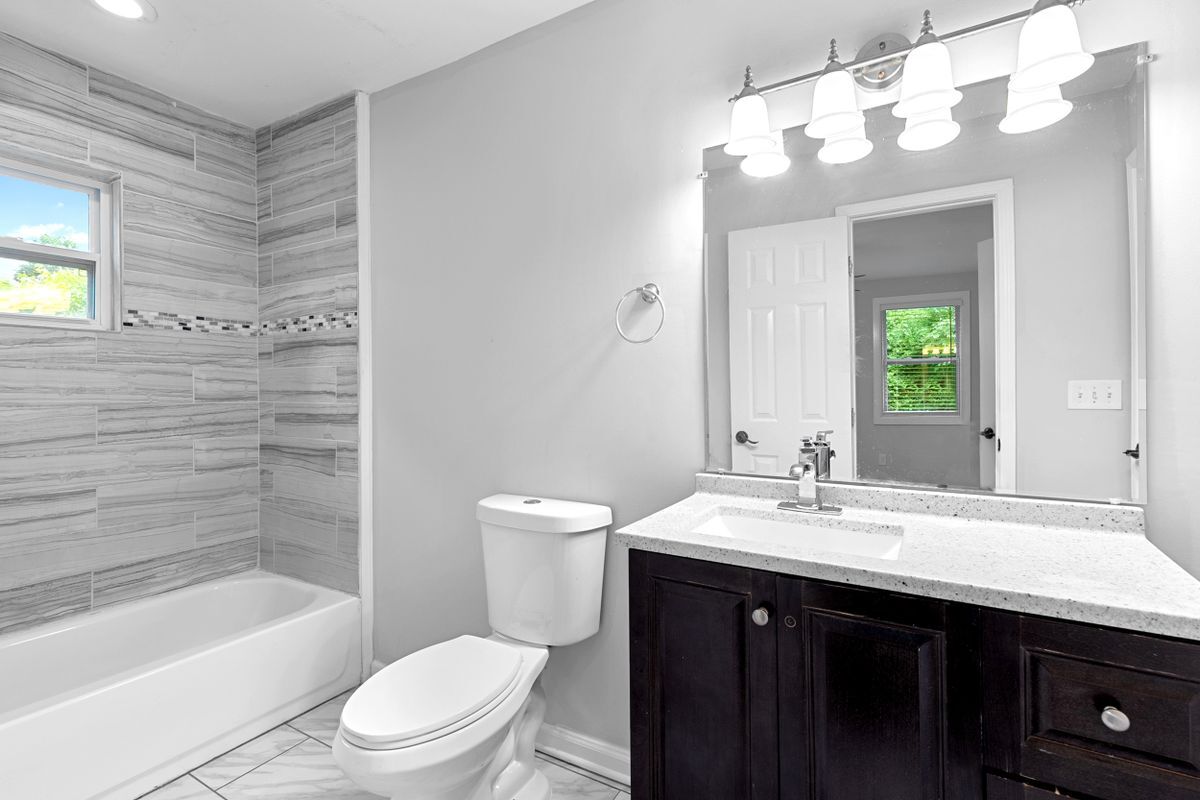 Building Photo - 16 Wadley St NW