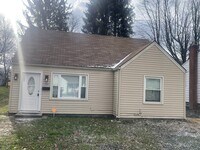 Building Photo - 1539 Wakefield Ave