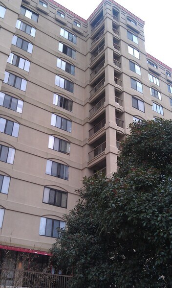 9th floor - 1600 Park Cir