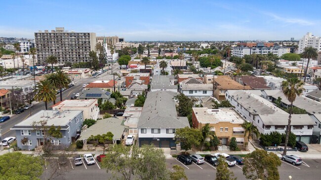 Building Photo - 936 Cedar Ave