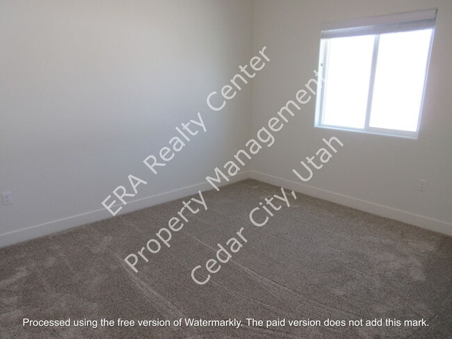 Building Photo - 2258 N 550 W