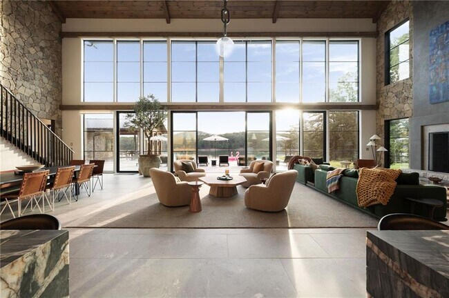 Building Photo - 725 Rocky Point Dr