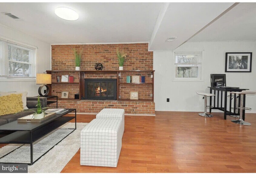 Building Photo - 4746 Carterwood Dr