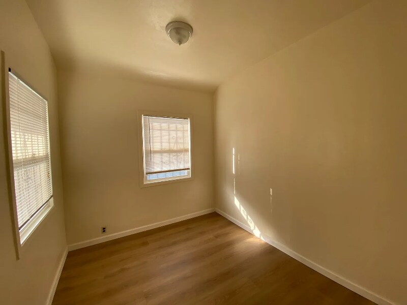 Building Photo - 2314 8th Ave