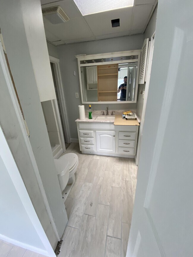 Building Photo - 2461 Quail Ave