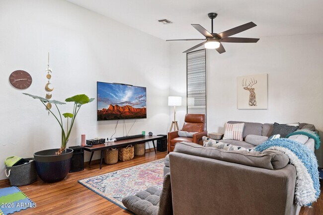 Building Photo - 6721 N 12th Wy