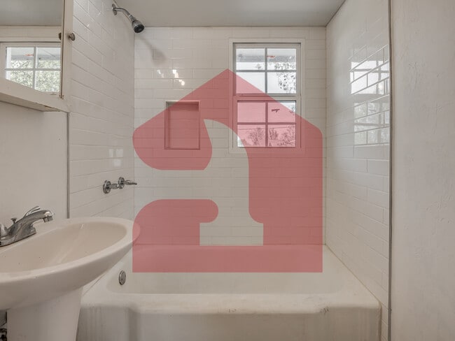 Building Photo - 2017 Downing St