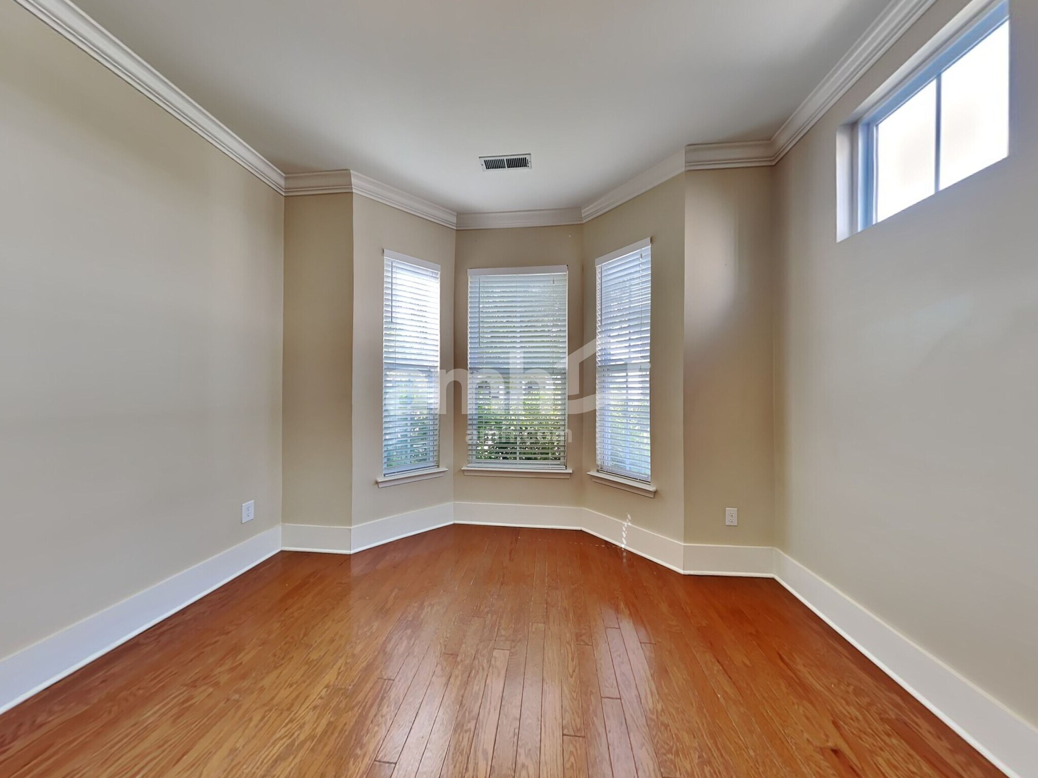 Building Photo - 232 Cameron St