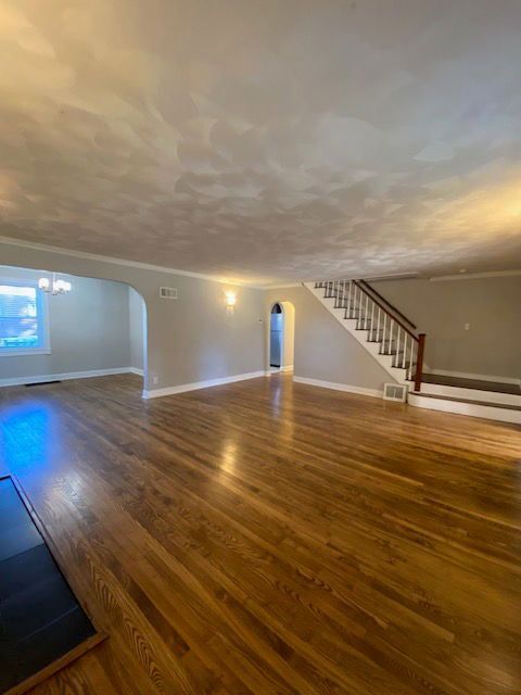 Building Photo - 702 S Cherry St