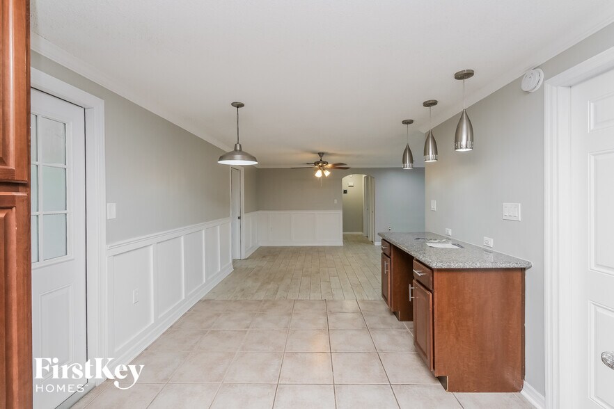 Building Photo - 9021 St Clair Ln