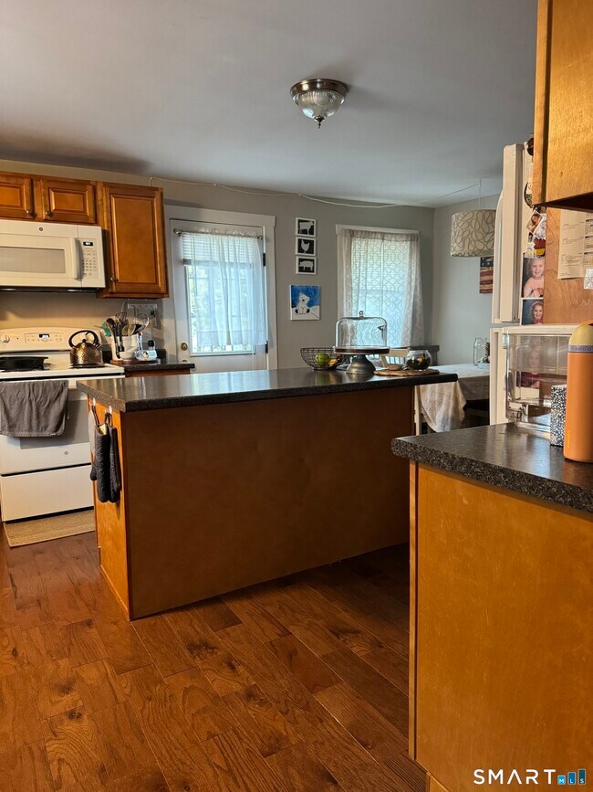 Building Photo - 91 Williams Ave