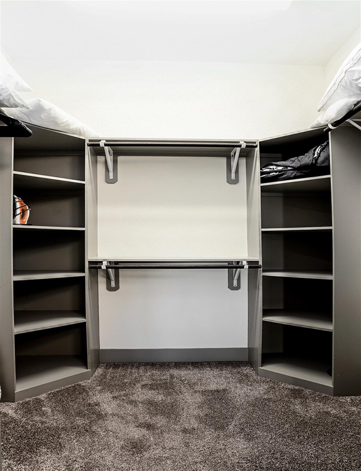 Building Photo - 800 Sorella Ct