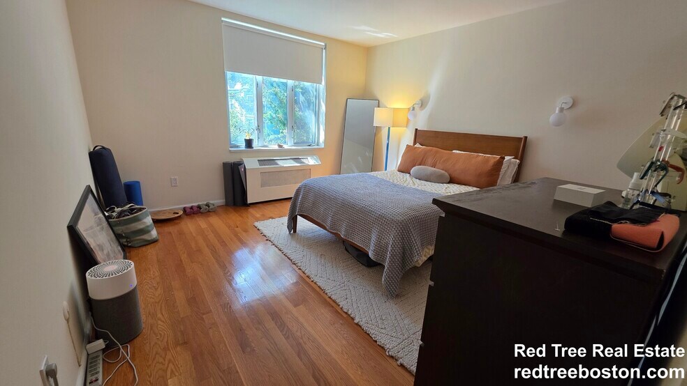 Building Photo - 25 Vernon St