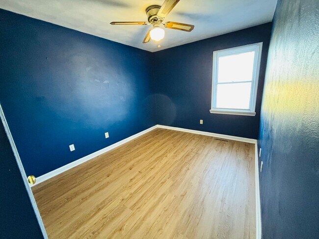 Building Photo - 2508 Ridge Rd