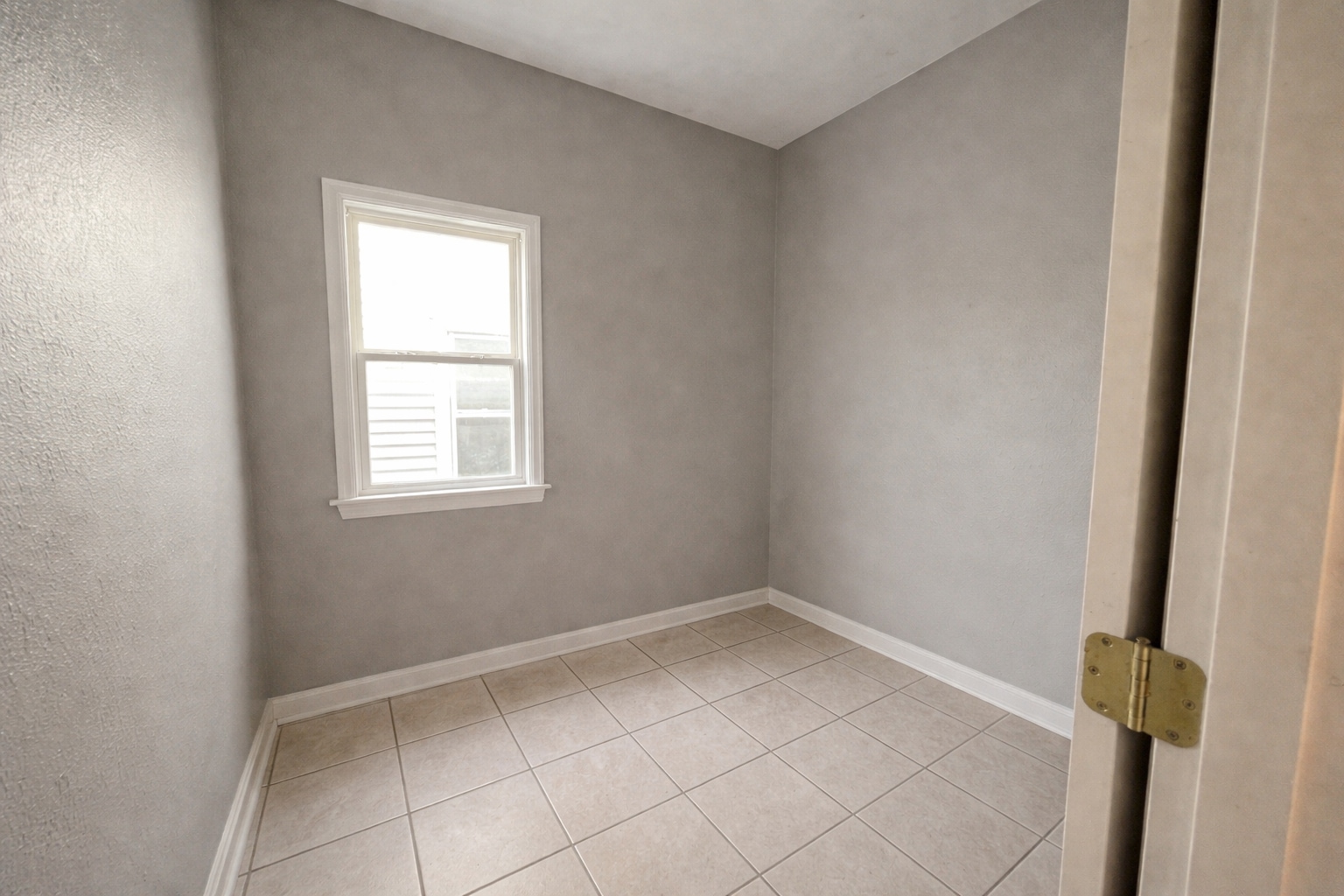 Building Photo - 1709 N Astor St